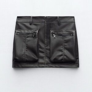 Faux leather mini skirt